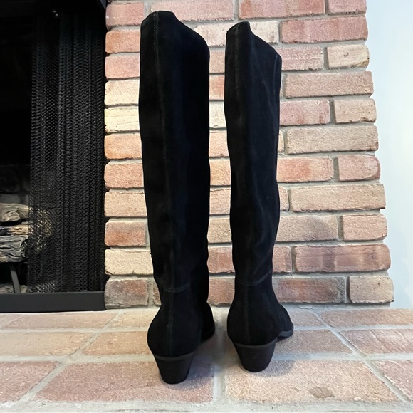 Chelsea & Violet Nadia suede boot 8.5 - Picture 3 of 6